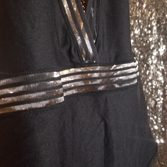 H&M Swimsuit - Picture 5 of 7